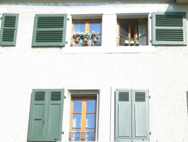 083 Nyon 05 12